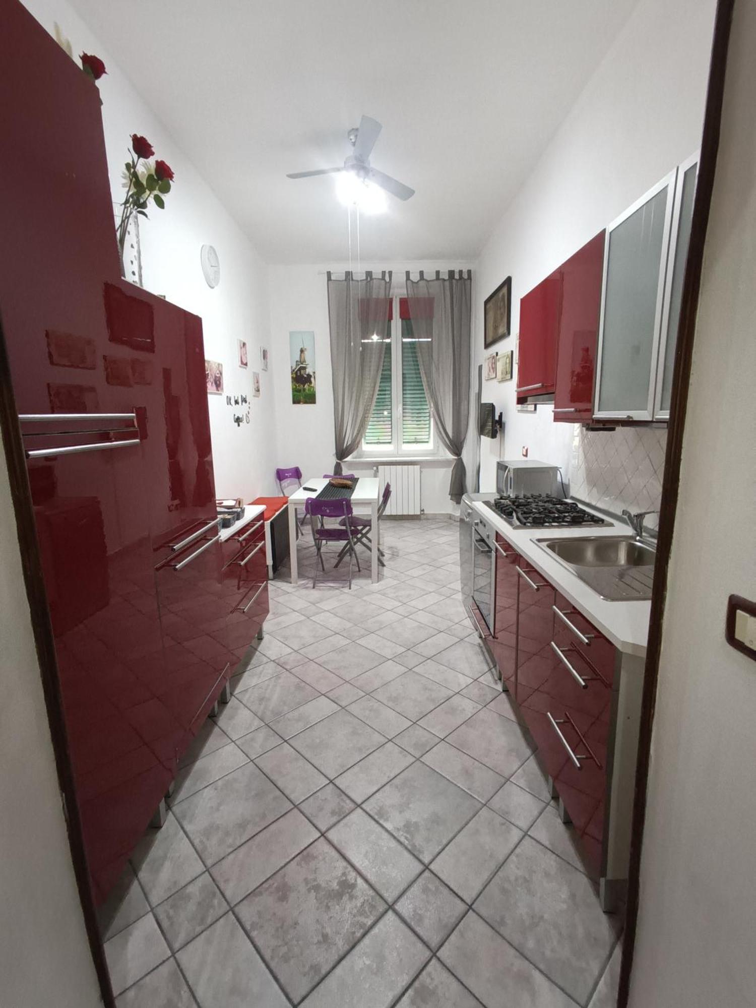 Casa Vacanze Completa Di Tutto E Anche Di Piu Ліворно Екстер'єр фото
