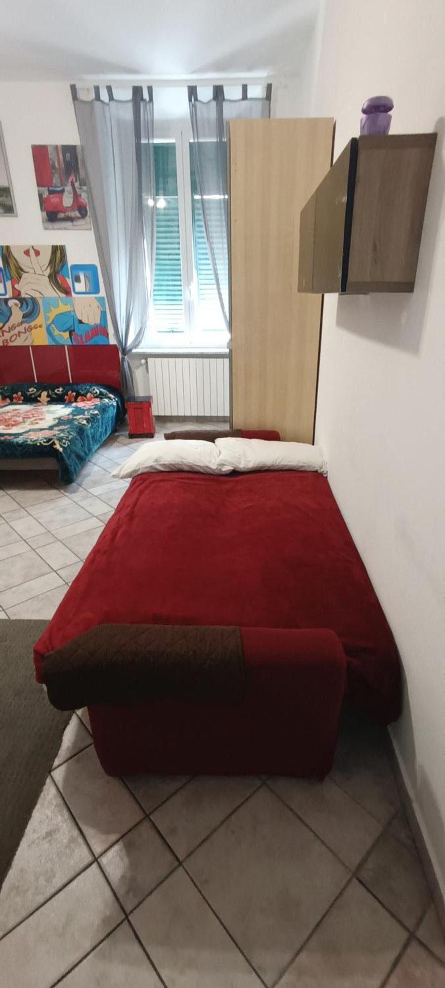 Casa Vacanze Completa Di Tutto E Anche Di Piu Ліворно Екстер'єр фото